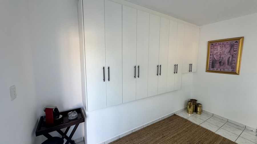 5 Bedroom Property for Sale in Dana Bay Western Cape
